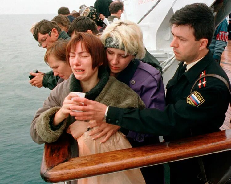 Погибшие на курске моряки фото 15 años del naufragio del Kursk: Rusia conmemora una de las peores tragedias de 