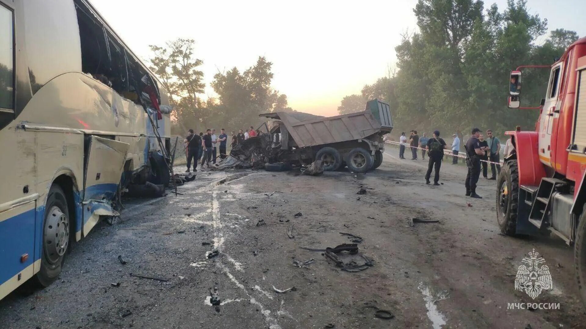 Погибшие в автобусе фото После ДТП с автобусом в Дагестане госпитализировали пять человек - РИА Новости, 