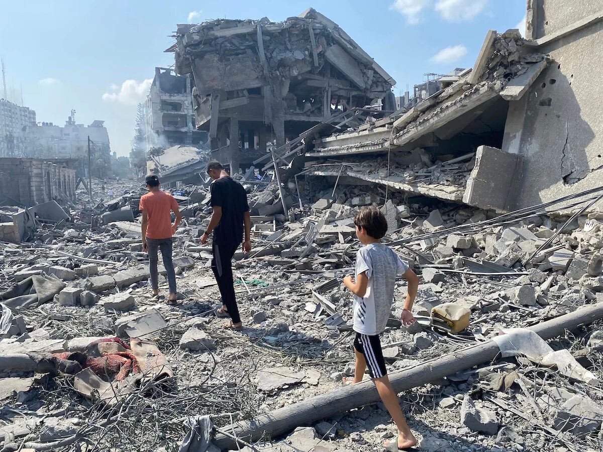 Погибшие в газе фото Файл:Damage in Gaza Strip during the October 2023 - 26.jpg - Вікіпедія