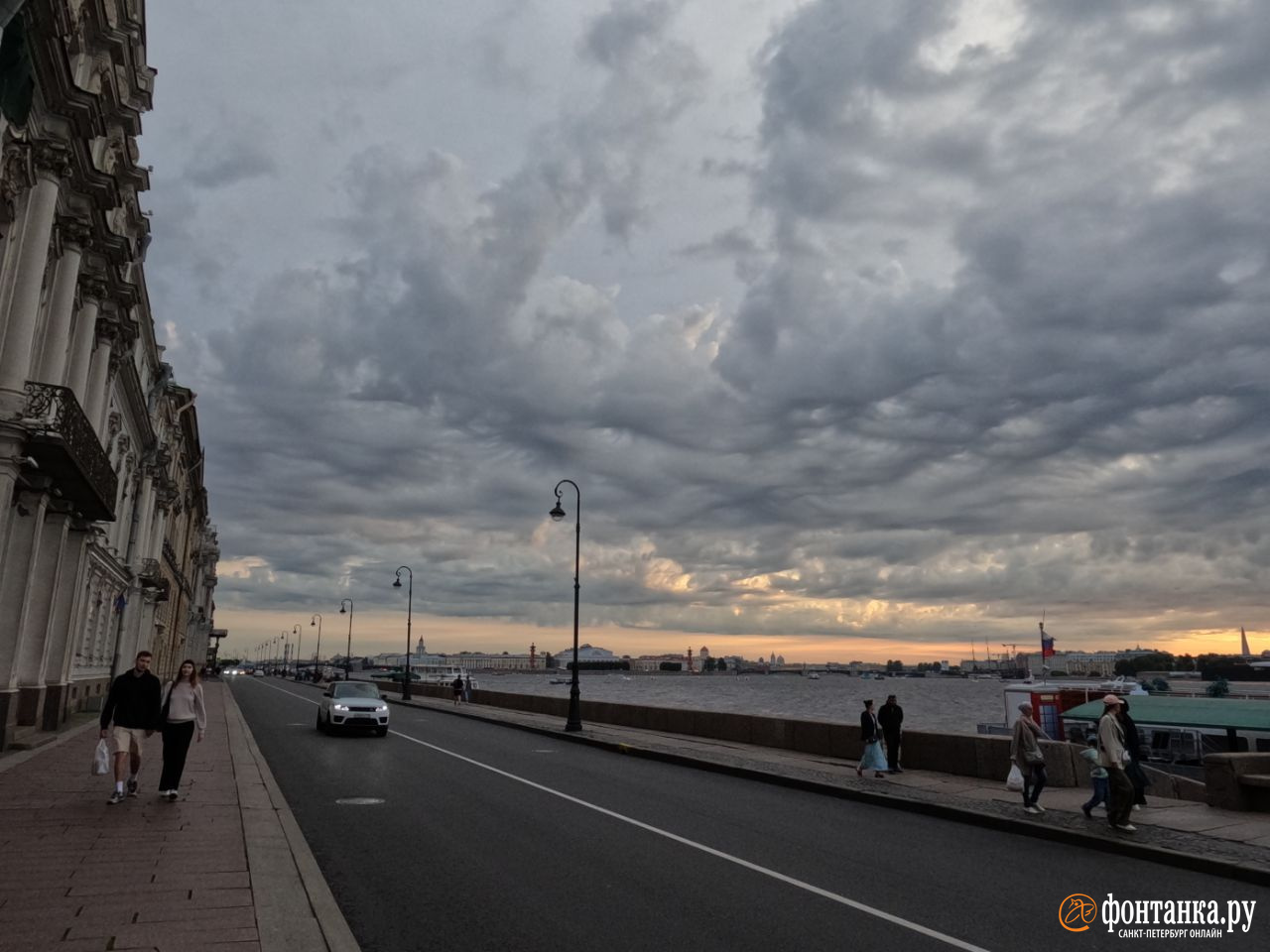 Погода вчера в питере фото В Петербурге наблюдали облака асператусы - 15 июля 2023 - ФОНТАНКА.ру