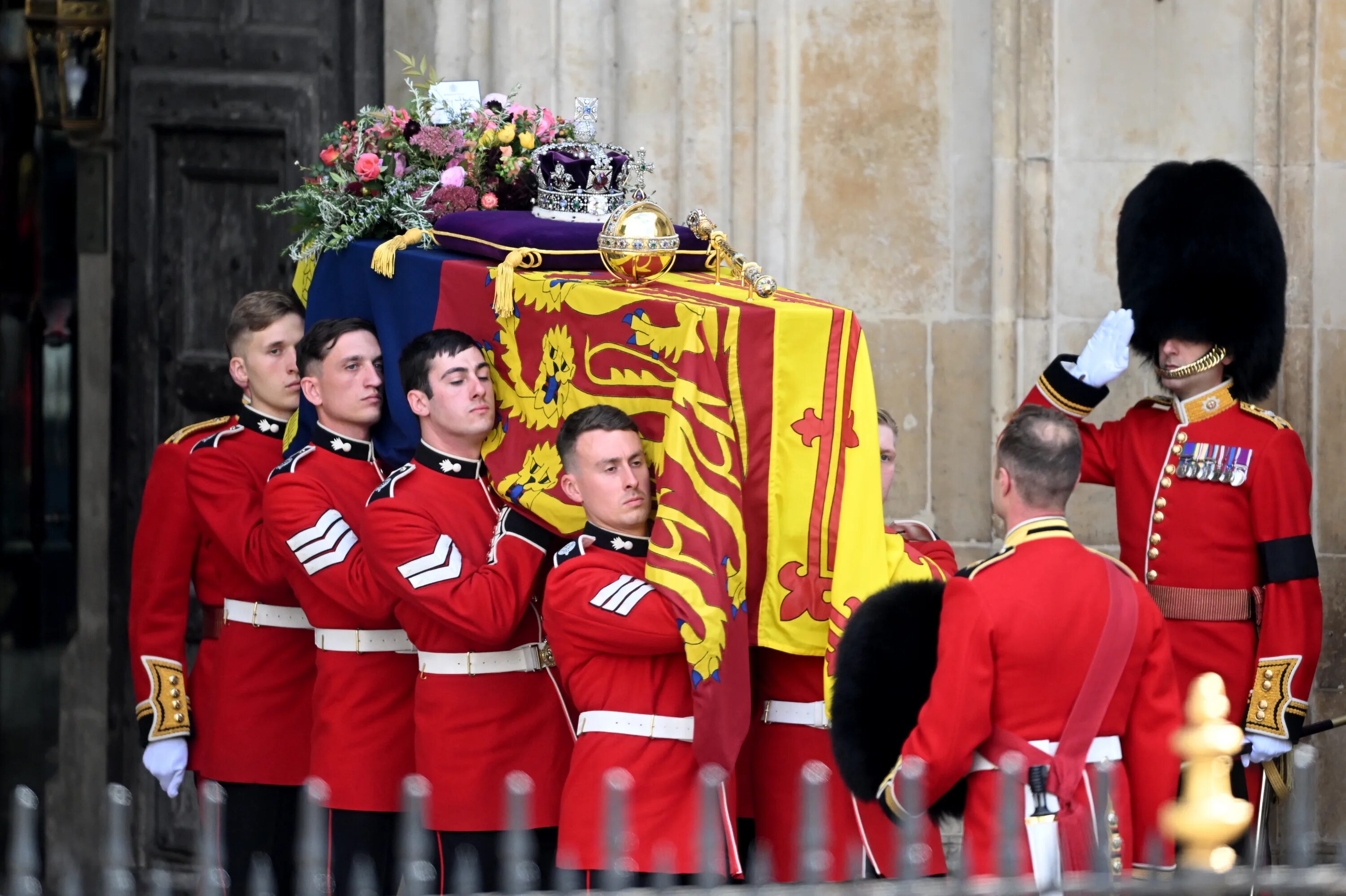 Похороны елизаветы 2 королевы англии фото Britain and the World to Lay Queen Elizabeth II to Rest - NBC 6 South Florida