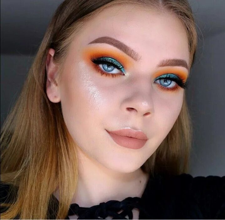 Похожий макияж Pin by redactedwjkgqsy on I sort of know how to do make up now... Orange makeup,