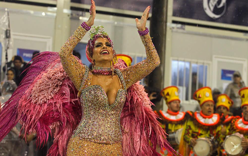 Похудевшая карнавал фото Raissa Machado - Raissa Machado Photos - Rio Carnival 2019