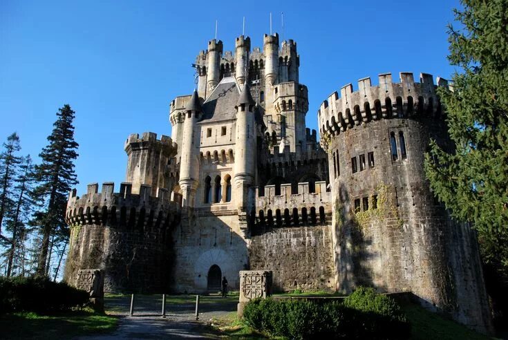 Поиск замка по фото Butron Castle - Vizcaya, SPAIN Stone city, Castle, Medieval castle