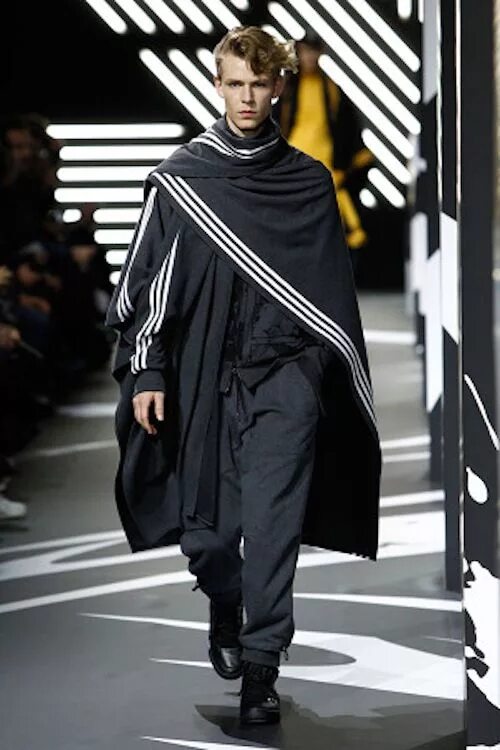 Показ мод мужской одежды 2024 Pin by Amelia Morgan on Y-3 Fashion, Mens athletic wear, Athletic chic