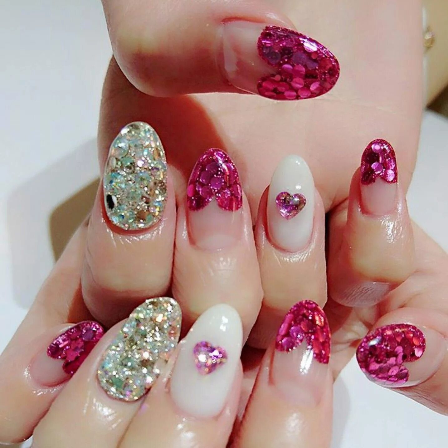 Показать дизайн красивого маникюра Pin by Ingrid Gonzalez on moda y belleza Nail art, Swag nails, Valentines nails