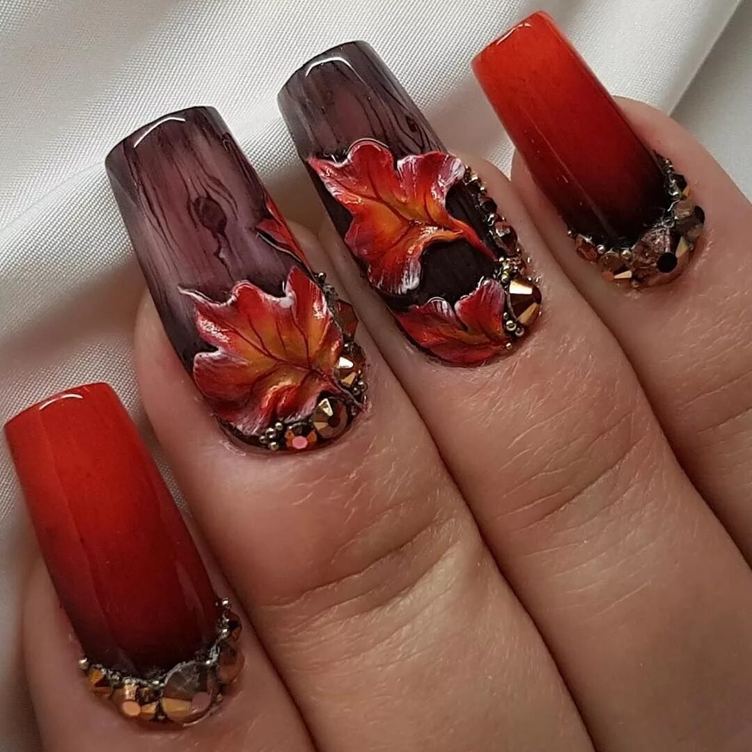 Показать дизайн ногтей самые модные осень фото Thanksgiving nails inspiration is a must. Such attributes of the fall as rain, w