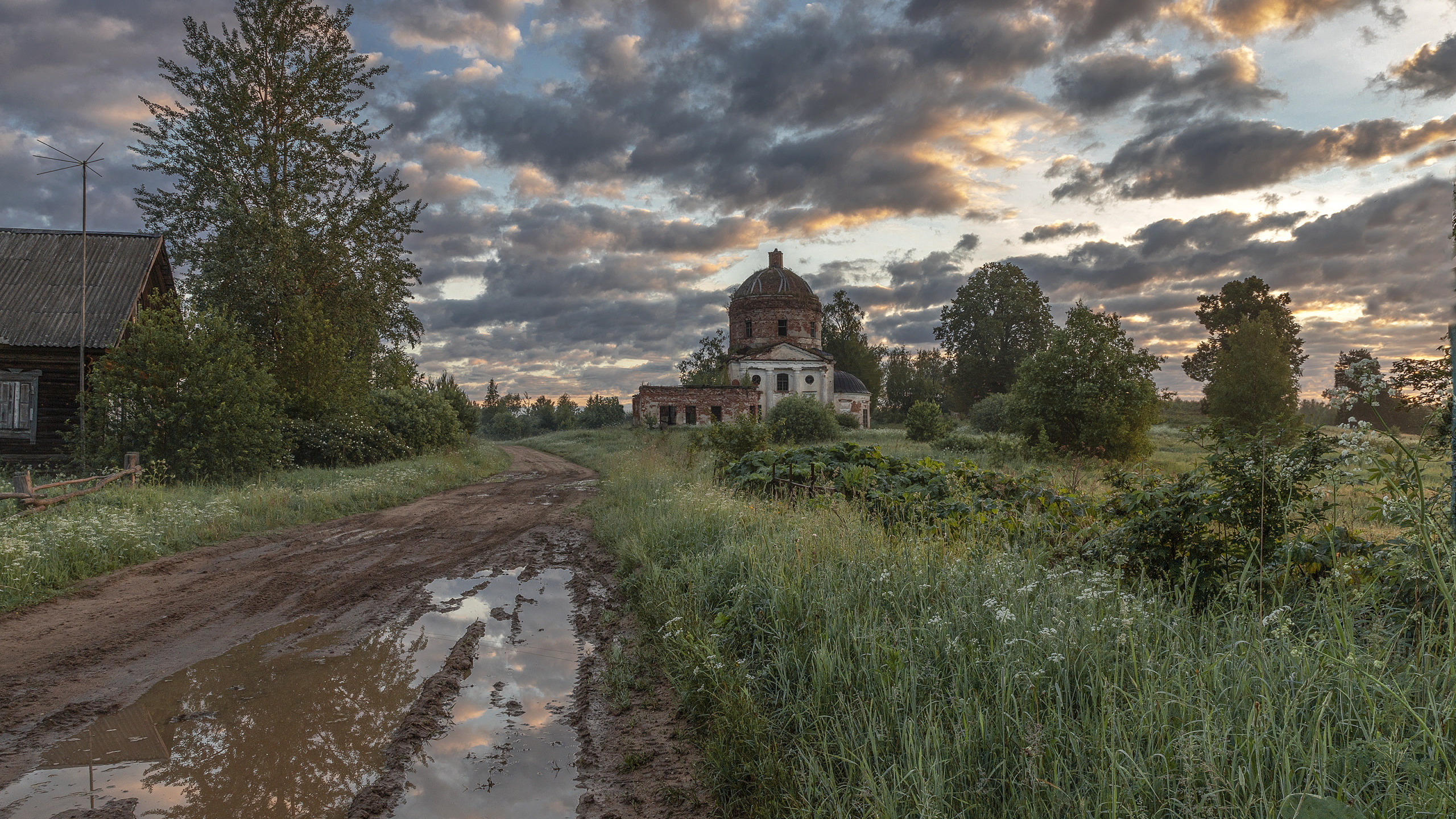 Показать дорогу в бигичи фото деревню Скачать обои дорога, деревня, церковь, раздел пейзажи в разрешении 2560x1440