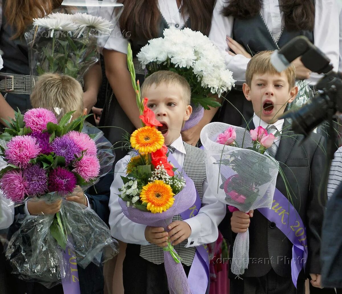 Показать фото 1 сентября День знаний. Открытие реконструированной специализированной школы № 106 І-ІІІ ст