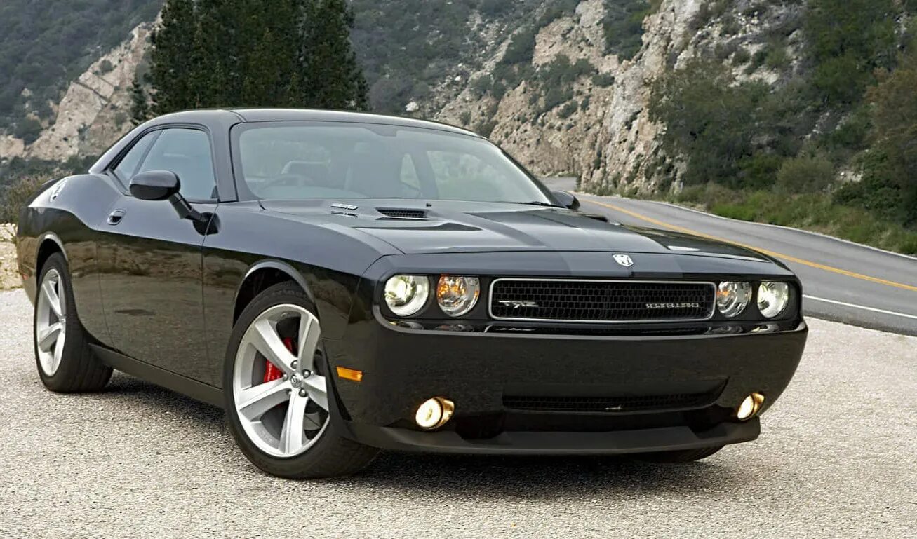 Показать фото авто Аккумуляторы для Dodge Challenger в Москве, цены на покупку и замену - заказать 