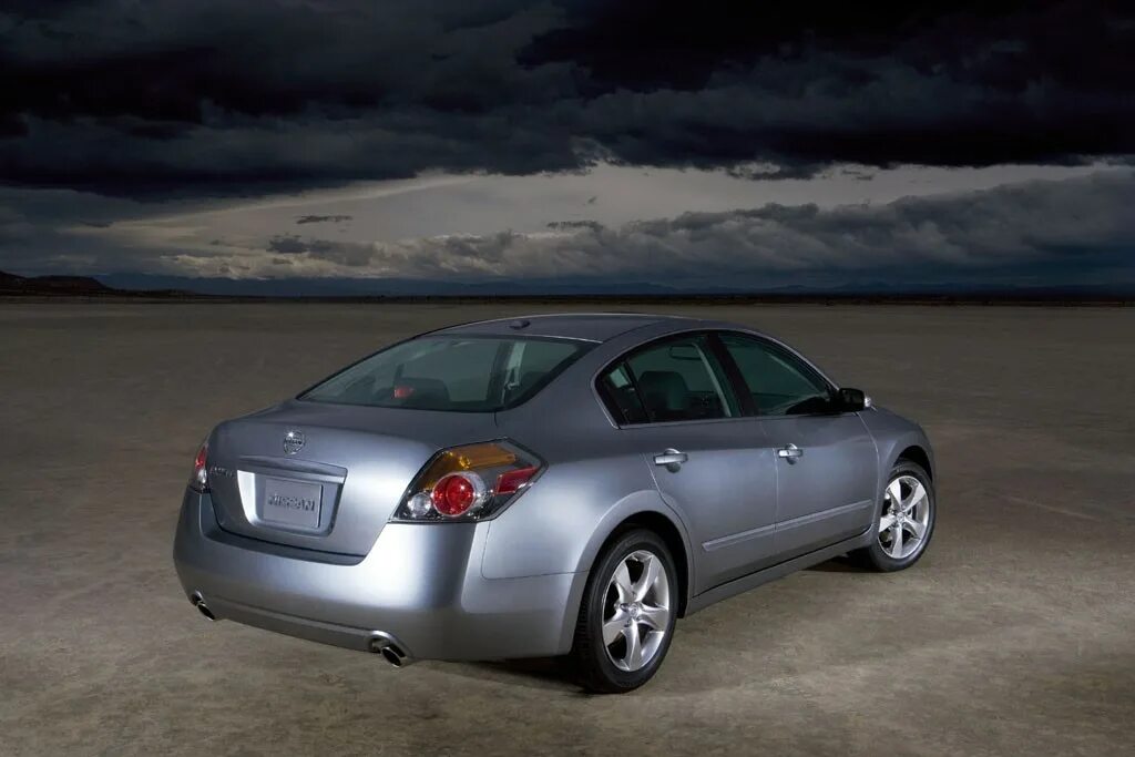 Показать фото ниссан Green 2007 nissan altima