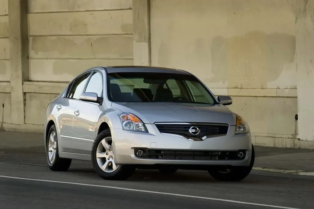 Показать фото ниссан Nissan Altima 2006, 2007, 2008, 2009, седан, 4 поколение, L32 технические характ