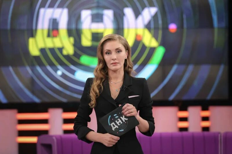 Показать фото ведущих Anna Kazyuchits flew into a rage after a fight on "DNA" Entertainment Seldon New