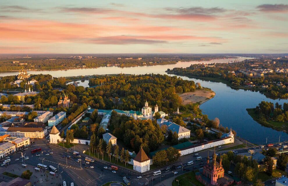 Показать фото ярославля Спасо-Преображенский монастырь (Ярославский музей-заповедник)