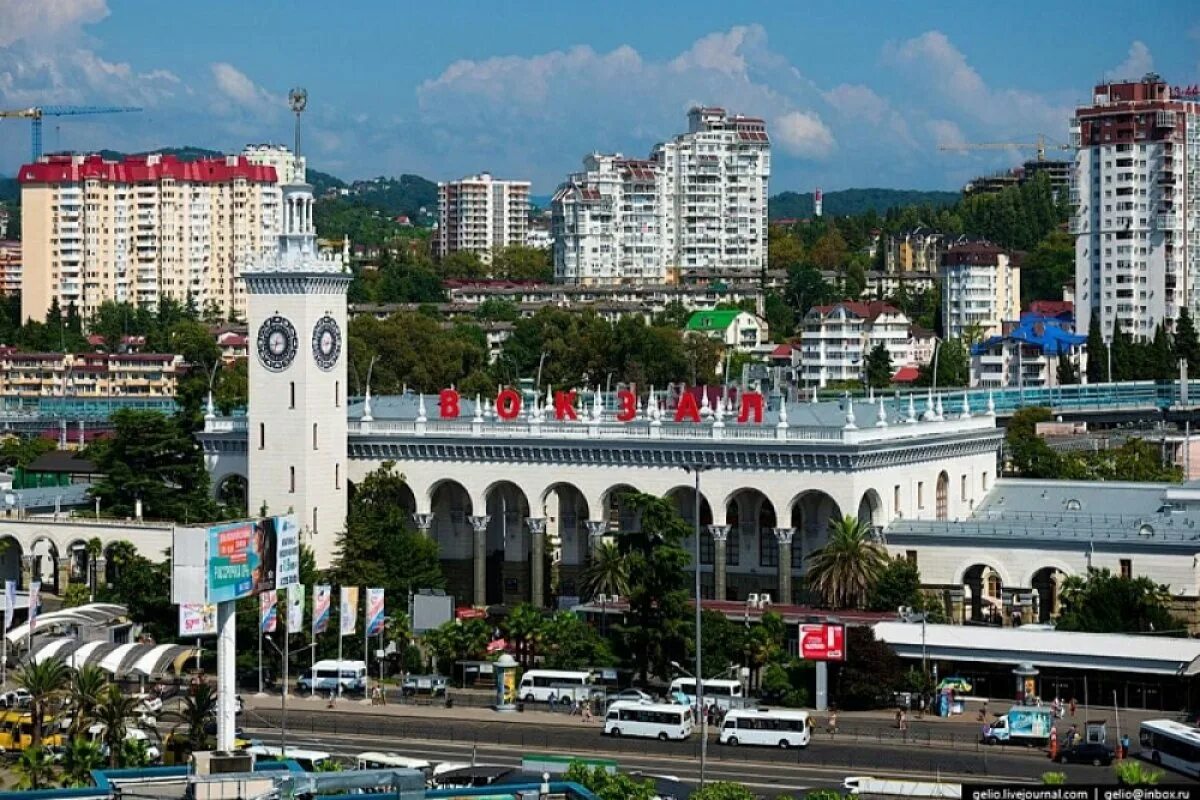 Показать город сочи фото На железнодорожном вокзале Сочи запустили аудиогид для туристов АиФ Краснодар