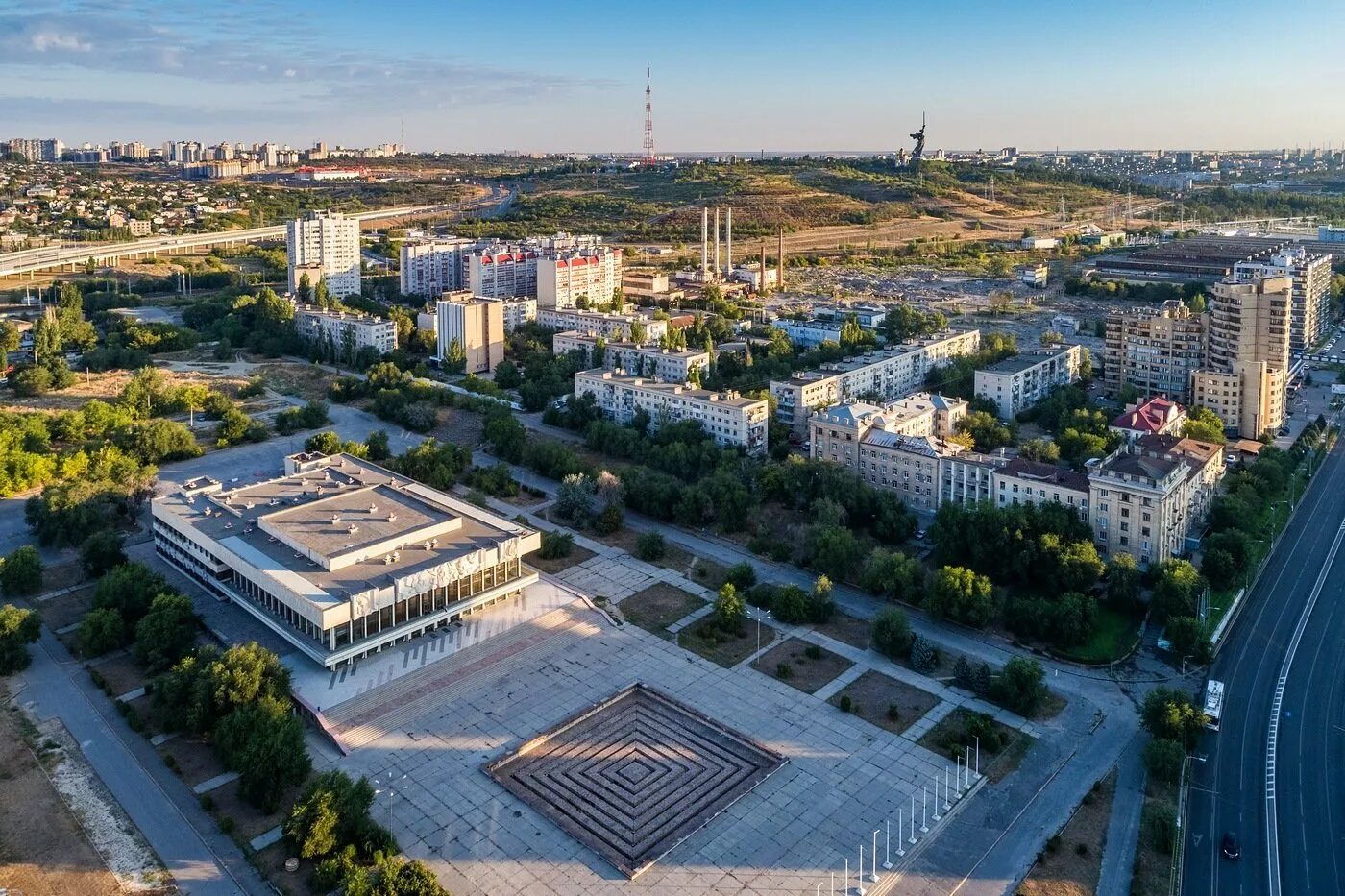 Показать город волгоград фото Картинки ВИД ГОРОДА ВОЛГОГРАДА