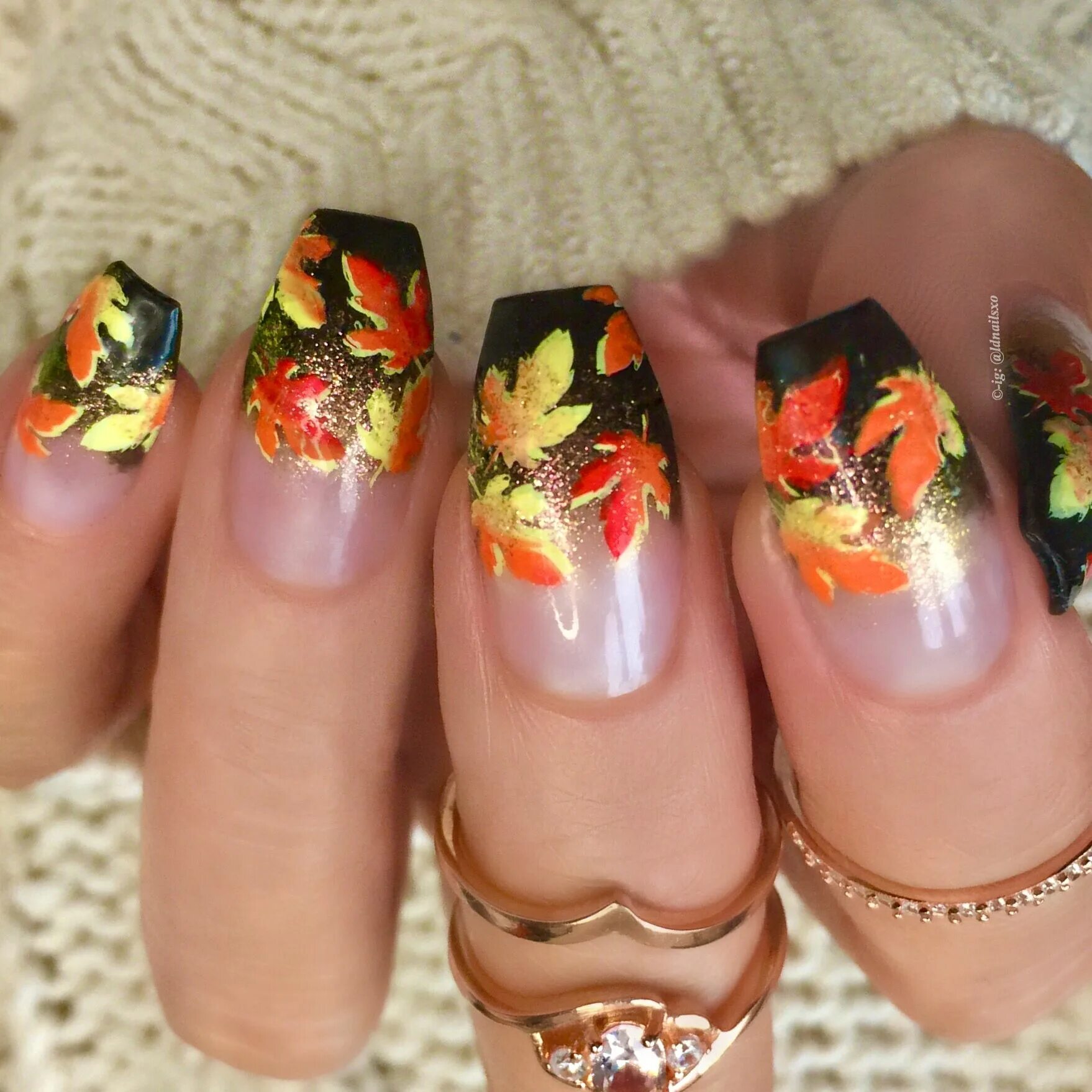 Показать красивый осенний маникюр Autumn Nails / Nail Art / Click link below this photo for full description - ©-i