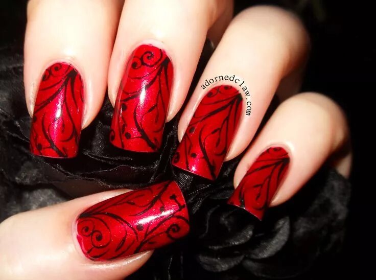 Показать маникюр с красным цветом 31DC2014 Day 15 Delicate Print Nails