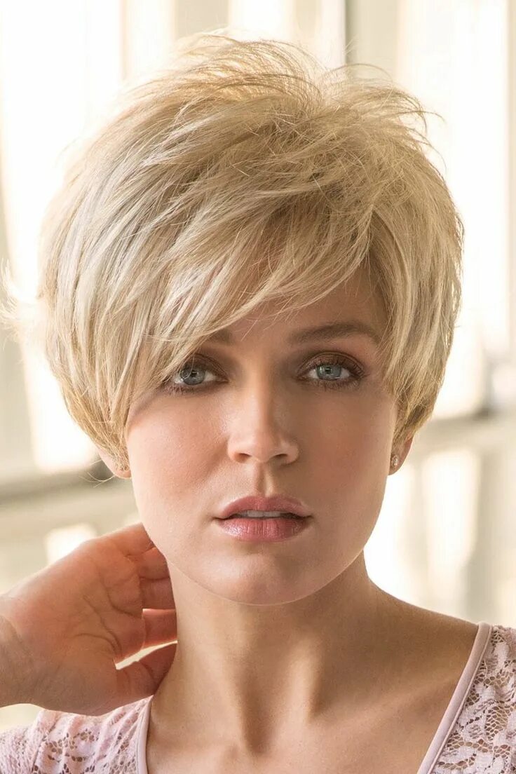 Показать модные короткие стрижки для женщины Rene of Paris Wigs - Gia #2359 Short hair styles, Short hair with layers, Hairst