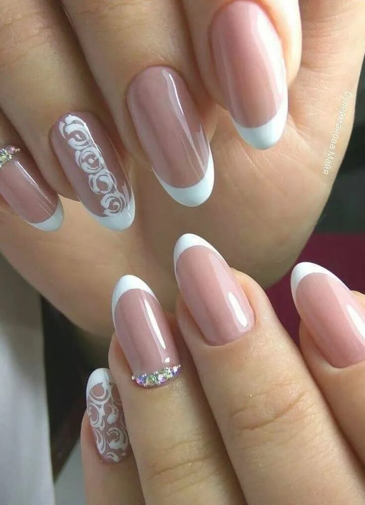 Показать ногти френч маникюр Стильный френч 2020 - Unhas bonitas, Unhas decoradas, Unhas desenhadas