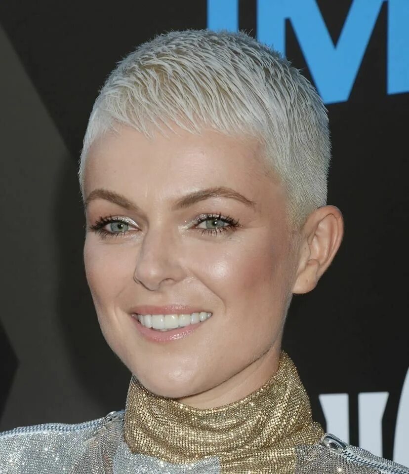 Показать очень короткие женские стрижки Pin on Korte kapsels 12 Super short hair, Very short hair, Very short haircuts