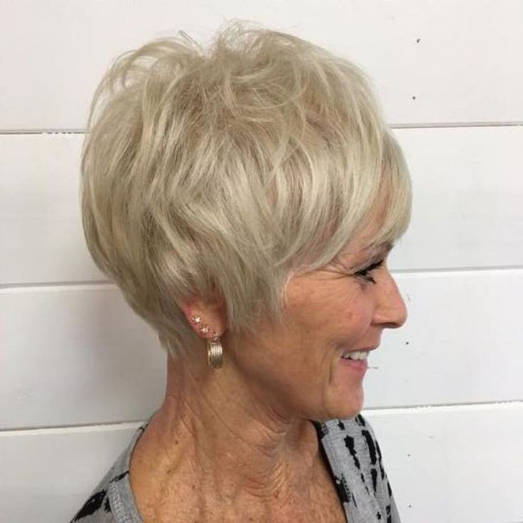 Показать прически для женщин после 60 Blonde Pixie For Elderly Women Cool hairstyles, Womens haircuts, Womens hairstyl