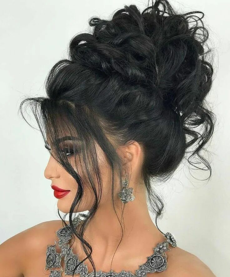 Показать прически на длинные Gorgeous updo Прически, Идеи причесок, Романтические прически