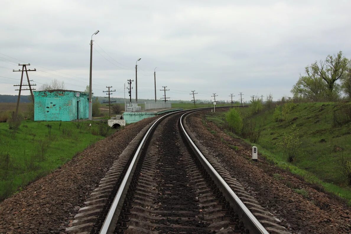 Показать станцию на фото ФОТОГРАФИИ ЖЕЛЕЗНОДОРОЖНОГО ТРАНСПОРТА