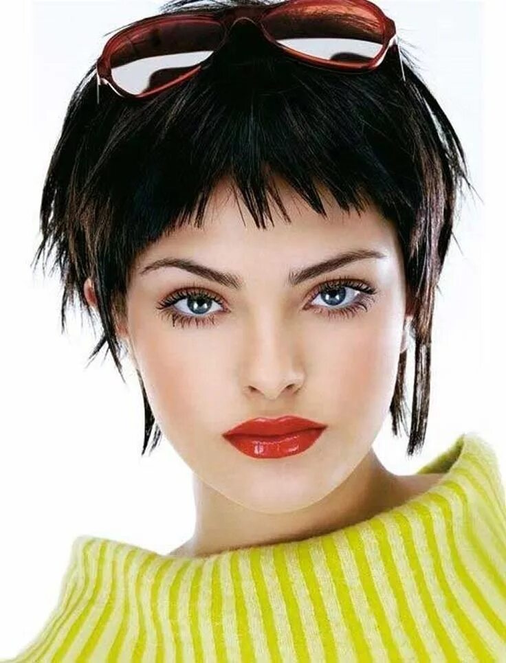 Показать стрижки с короткой челкой Trendy Bob & Pixie Hairstyles for Spring Summer 2019 Модные короткие стрижки, Ко