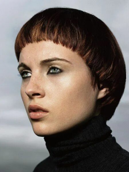 Показать стрижки с короткой челкой Retro Active hairstyles with highlights and shiftable shapes Really short hair, 