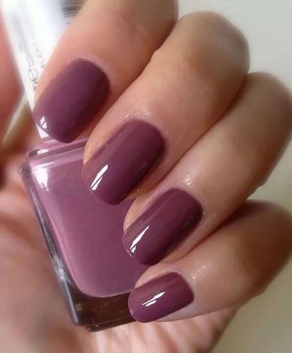 Показать цвета маникюра фото Make Up Holics: Essie - Island Hopping Nails, Pretty nails, Nail colors