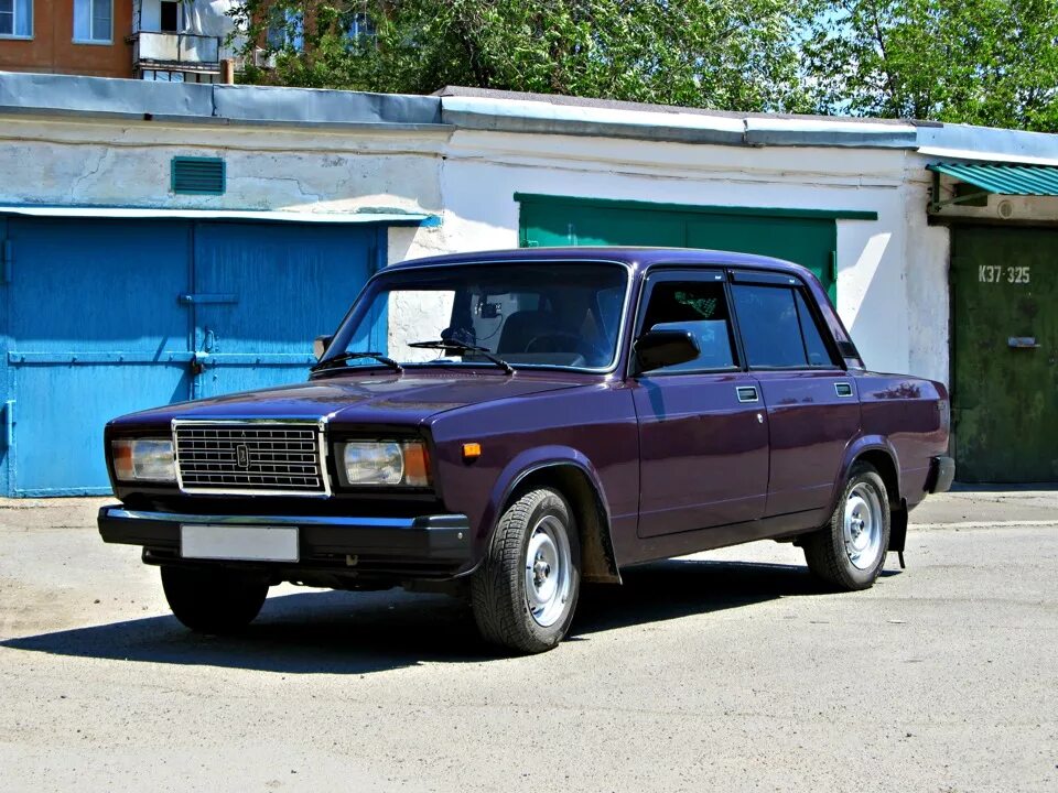 Показать ваз 2107 фото "Гаражный" фотосет. - Lada 2107, 1,5 л, 2000 года фотография DRIVE2