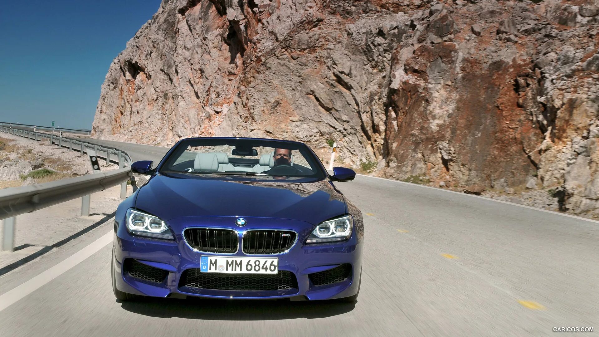 Покажи фото бмв BMW M6 Convertible 2013MY Front