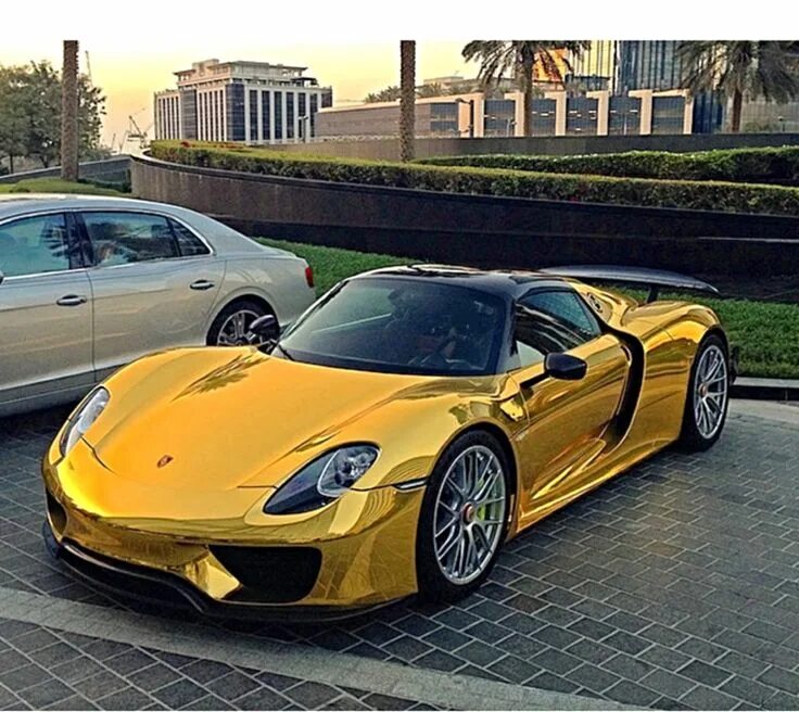 Покажи фото дорогих машин LD’S FIRST CHROME GOLD WRAPPED PORSCHE 918 SPYDER SPOTTED IN SAUDI ARABIA Porsch