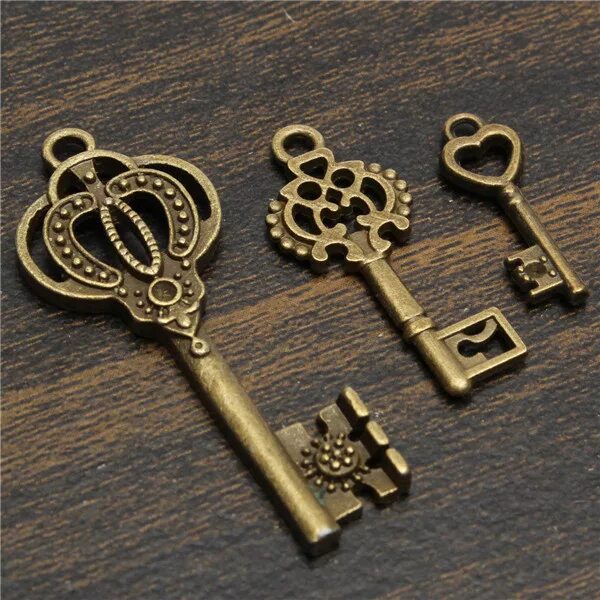 Покажи фото ключ 13pcs Antique Vintage Old Look Skeleton Key Lot Set Pendant Heart Bow Lock Steam