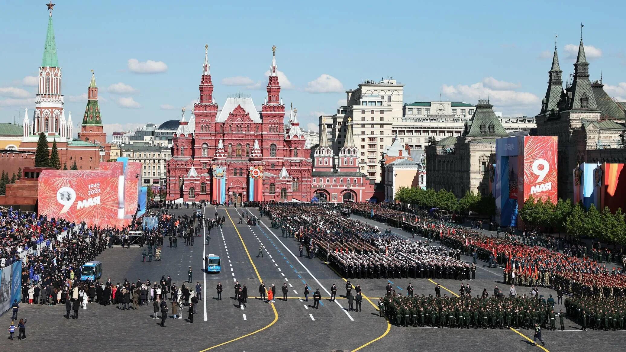 Покажи фото красной площади Парад Победы в Москве. Видео - РИА Новости Крым, 09.05.2023