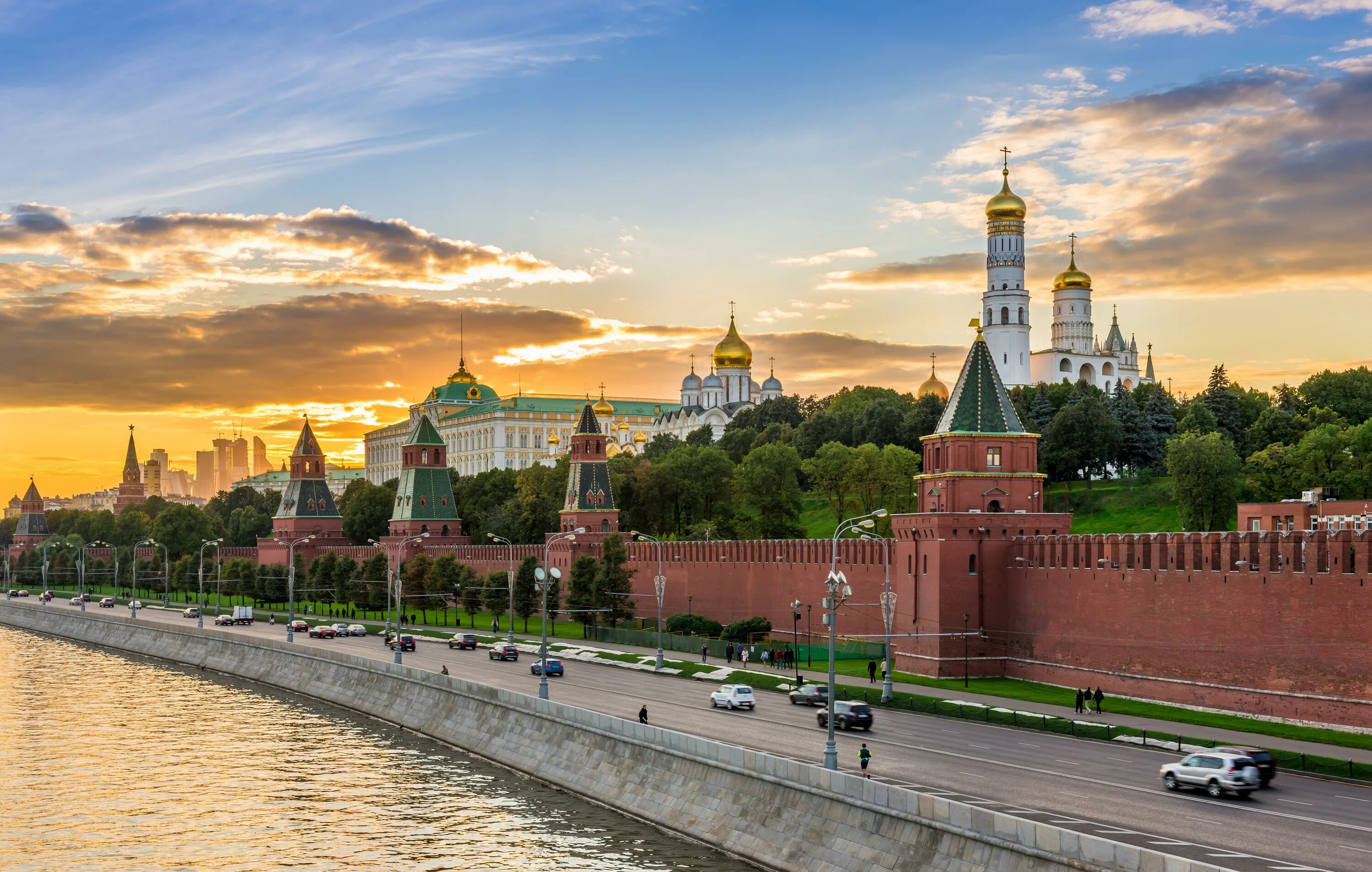 Покажи фото кремля Moscow Kremlin Tour with tickets - Yoorney by Toursgratis.com