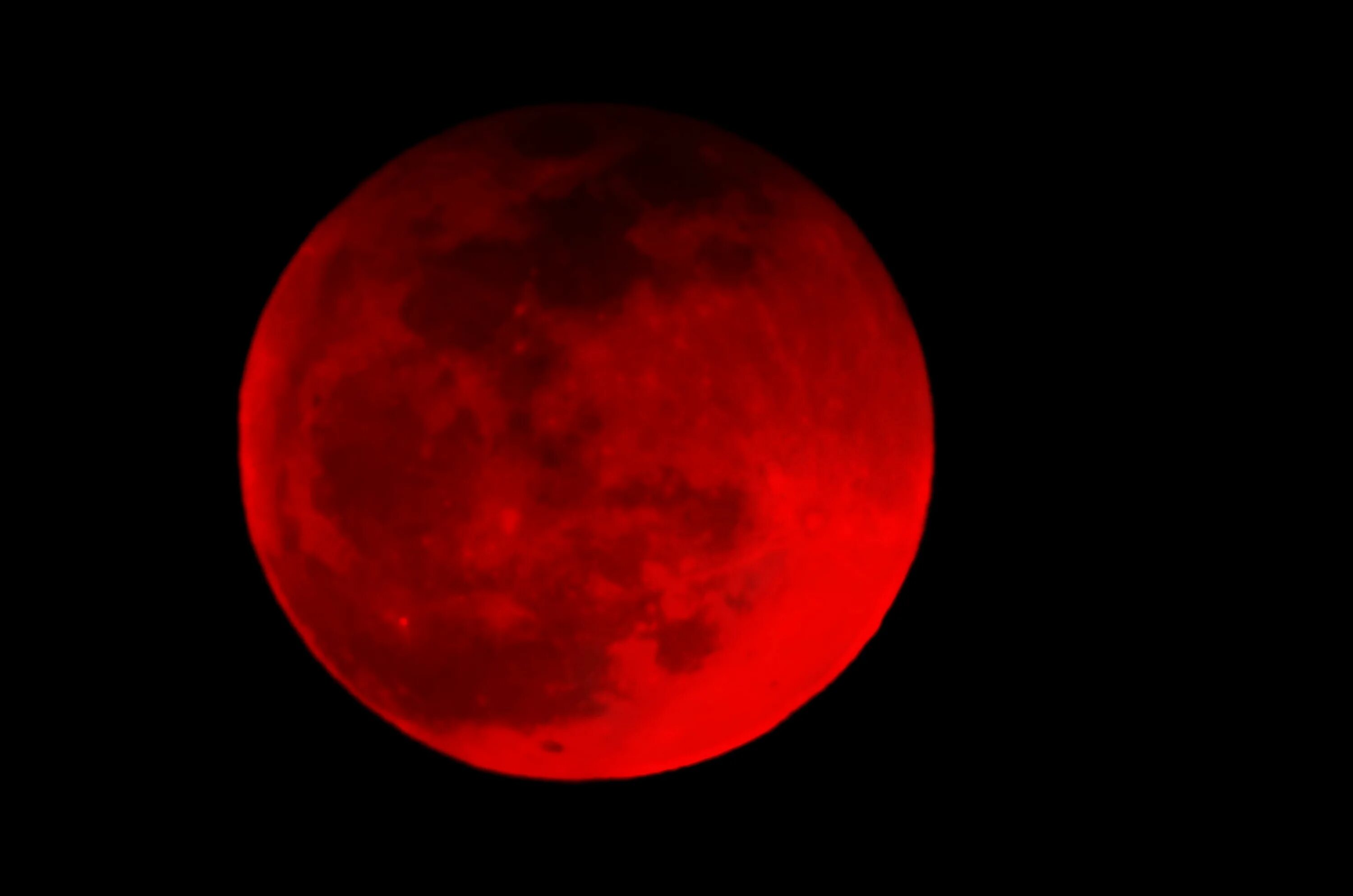 Покажи фото кровавой луны There's an actual blood moon eclipse coming next year - and this is how it could