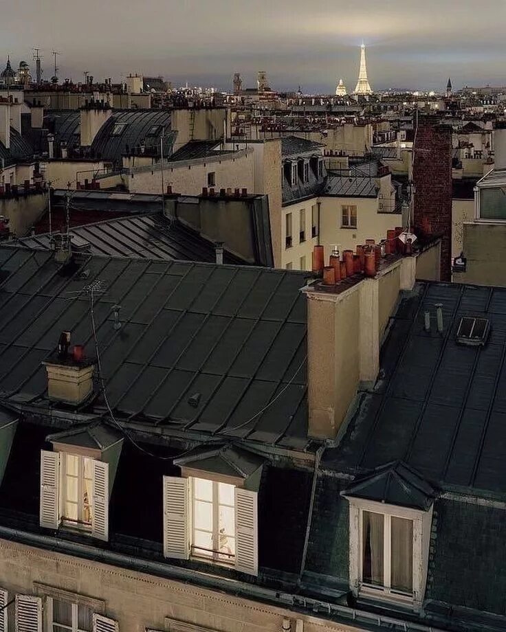 Покажи фото крыши На данном изображении может находиться: небо и на улице Paris rooftops, Paris at