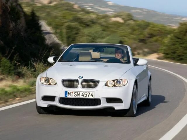 Покажи фото машины бмв 2013 BMW M3 Convertible: Review, Trims, Specs, Price, New Interior Features, Ext