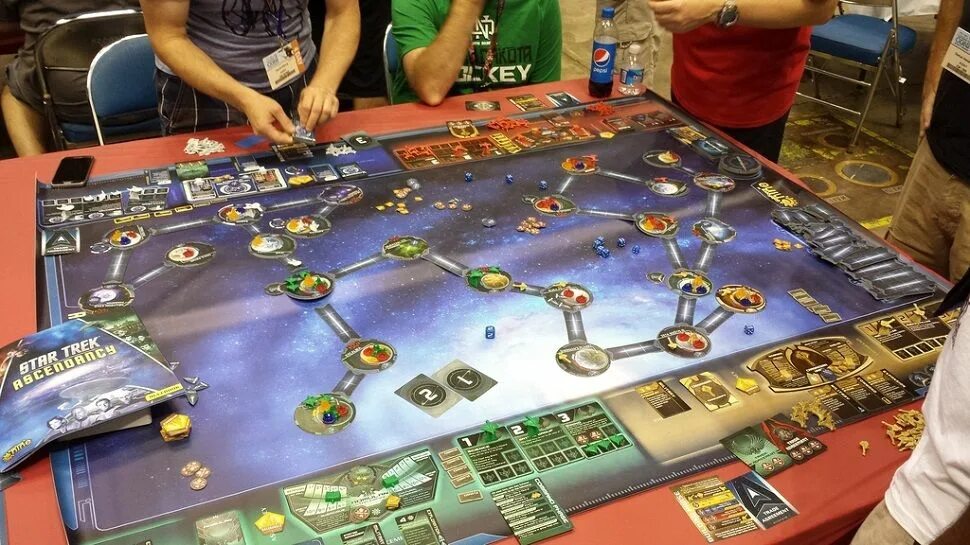 Покажи фото настольной игры Celebrate 50 Years of Star Trek With This Amazing Board Game Geek and Sundry Boa