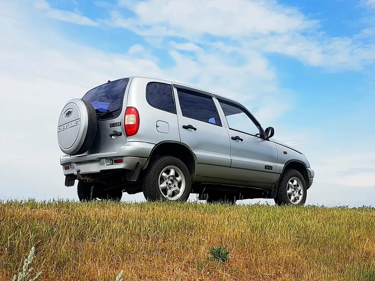 Покажи фото нива шевроле Купить б/у Chevrolet Niva I 1.7 MT (80 л.с.) 4WD бензин механика в Ульяновске: с