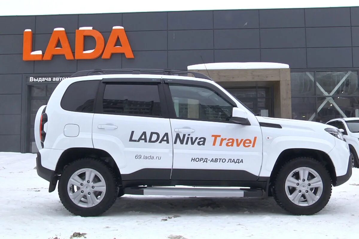 Покажи фото нива тревел Lada Niva Travel: внедорожный драйв-тест Твериград