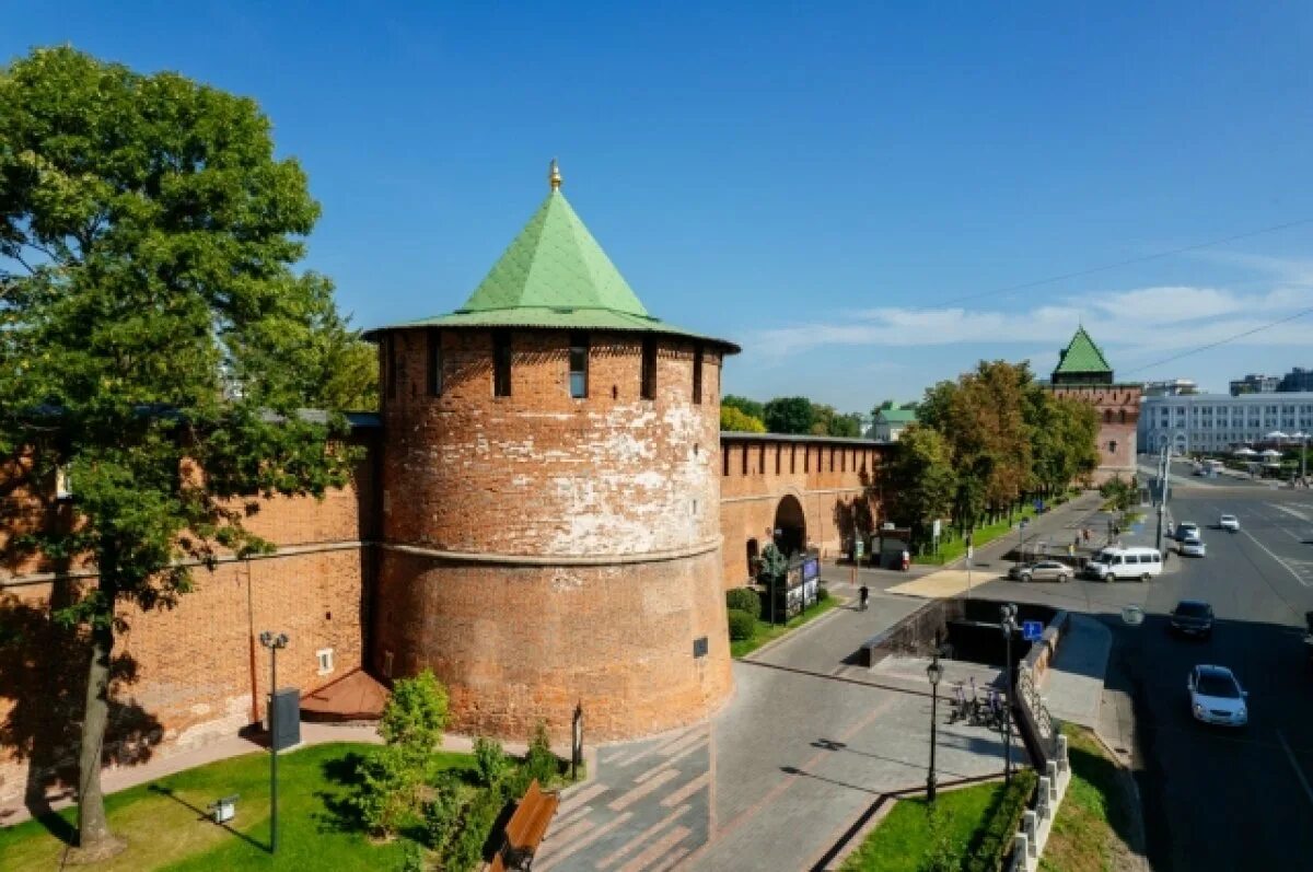 Покажи фото нижегородского кремля В Нижегородском кремле за порядком теперь следят гиды-координаторы АиФ Нижний Но