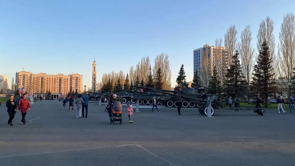 Покажи фото парк победы В Казани запретят наносить вред в парках из-за создания особо охраняемой террито