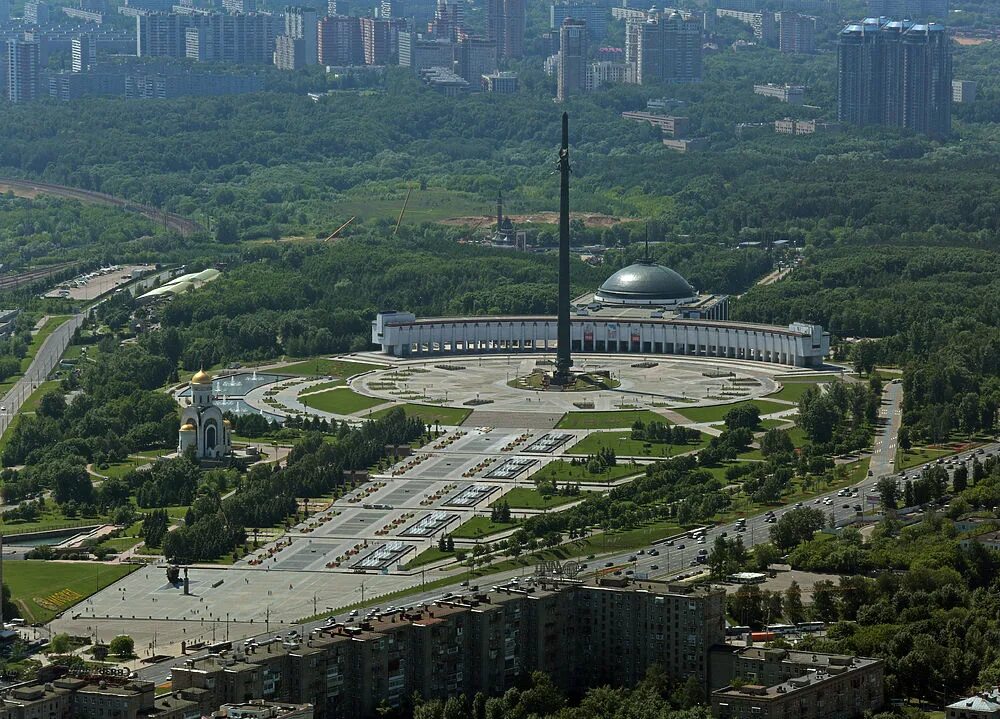 Покажи фото парк победы на поклонной горе Лето-2015: вид на столицу с башни "Федерация"