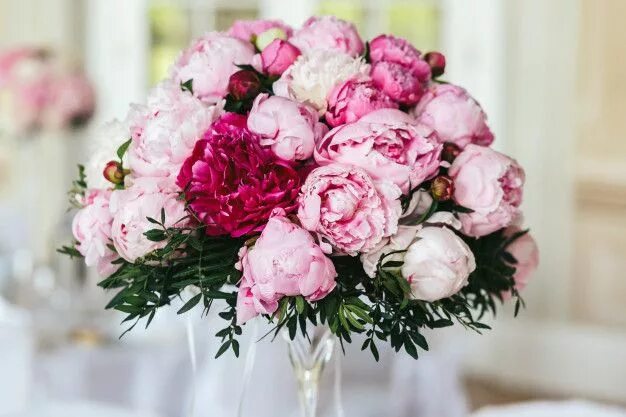 Покажи фото пионов Free Photo Closeup of bouquet made of white and pink peonies Pink peonies, Bouqu