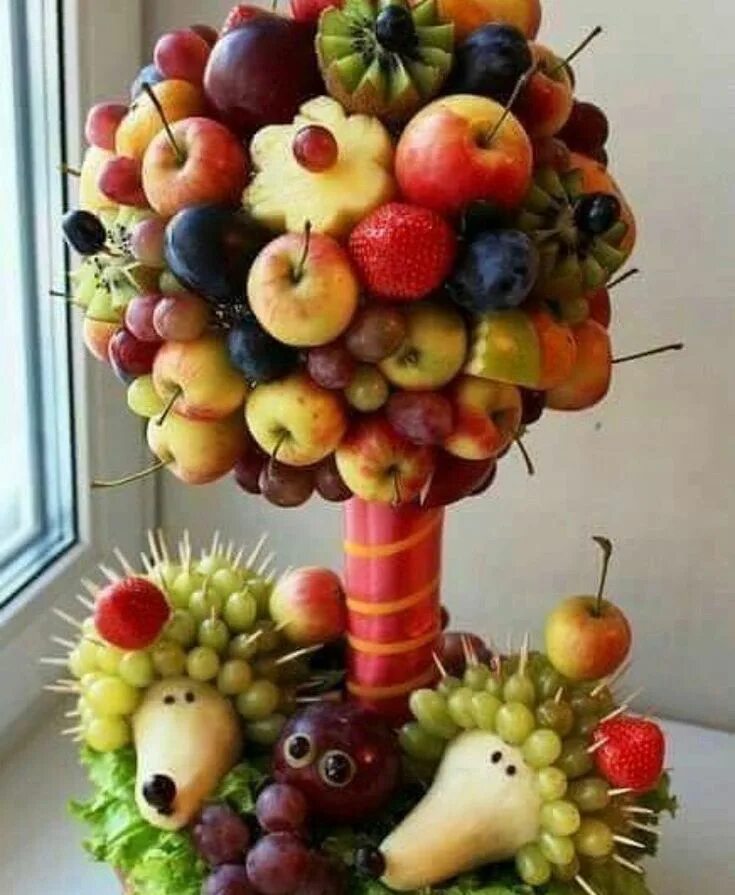 Покажи фото поделок из фруктов Nature's beauties. Creative food art, Fruit creations, Fruit presentation