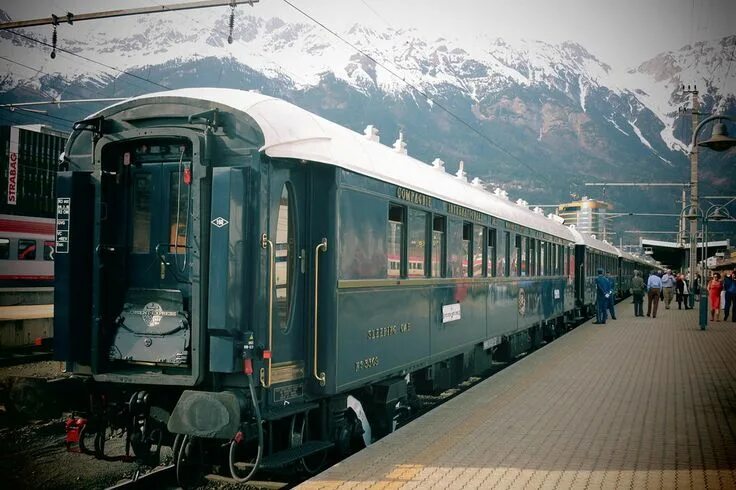 Покажи фото поезда Retour de Budapest à bord de l'Orient Express Peplum Orient express, Train, Trai