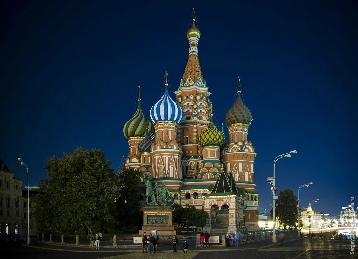 Покажи фото покровский собор в москве Все ли, кто был на Красной площади, посетили Храм Василия Блаженного? КАТЕРИНА-Т